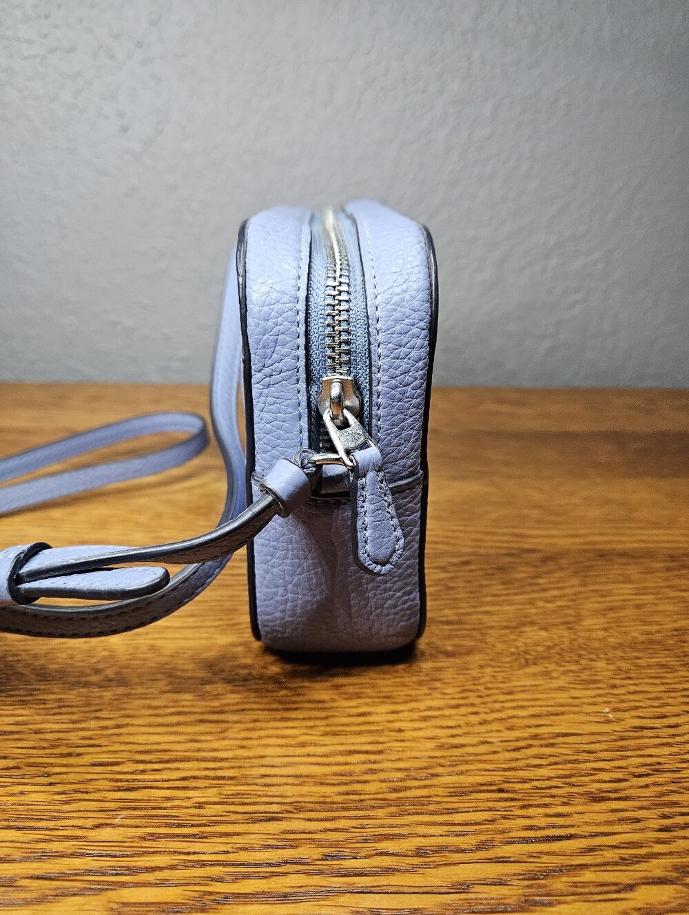 Coach X Disney Mini Camera Bag With Cinderella - Picture 5 of 11